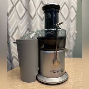 Breville Juice Fountain Juicer Model JE98XL 850W 2 speed
